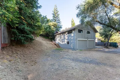 301 Crestview Dr, Ukiah, CA 95482 photo 23
