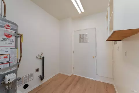 301 Crestview Dr, Ukiah, CA 95482 photo 17