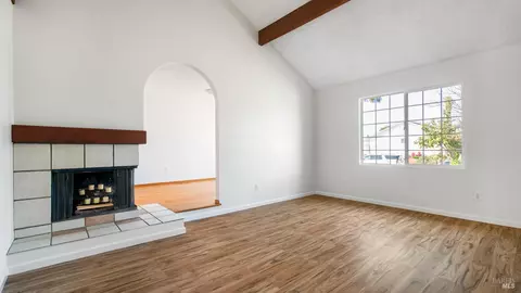Living - 1636 Sarkesian Dr, Petaluma, CA 94954 photo 4 of 10