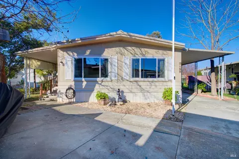199 Lemon Tree Cir, Vacaville, CA 95687 photo 2