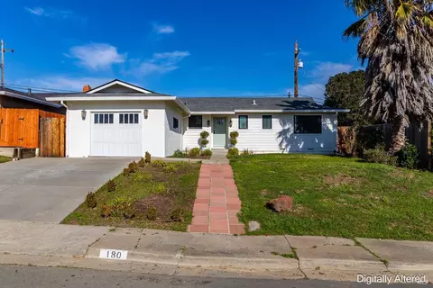 180 Sierra Ave, Rio Vista, CA 94571