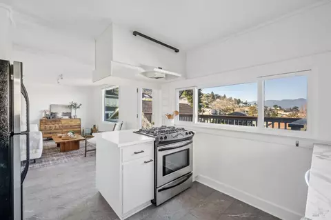 Kitchen - 16 Glen Dr, Sausalito, CA 94965 photo 3 of 8