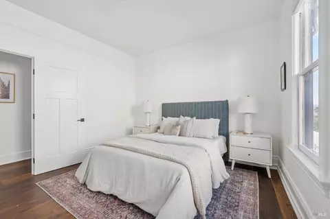 Bedroom - 16 Glen Dr, Sausalito, CA 94965 photo 2 of 2