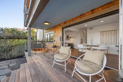 Exterior - 16 Glen Dr, Sausalito, CA 94965 photo 10 of 13