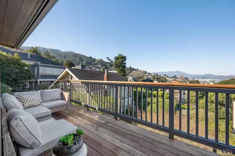 Exterior - 16 Glen Dr, Sausalito, CA 94965 photo 2 of 13