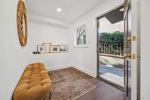 Entry Way - 16 Glen Dr, Sausalito, CA 94965 photo 3 of 4
