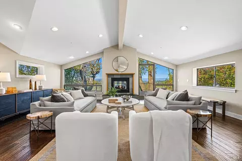 10360 Barnett Valley Rd, Sebastopol, CA 95472