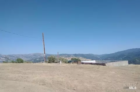 7290 Black Bart Trl, Redwood Valley, CA 95470