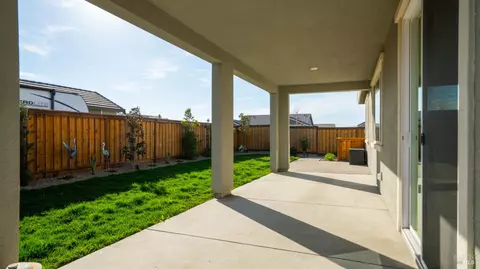 Exterior - 801 Billhook Dr, Vacaville, CA 95687 photo 7 of 13