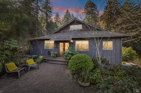 32 Grand View Ave, Camp Meeker, CA 95419