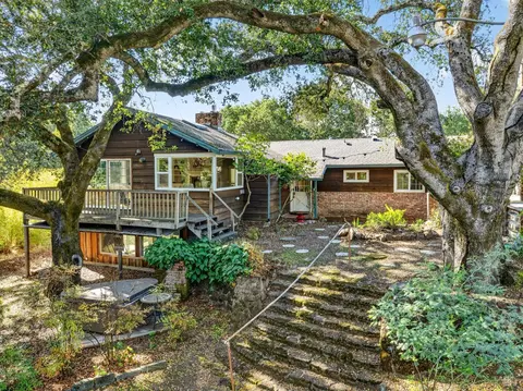 4894 Wagon Wheel Ln, Santa Rosa, CA 95409