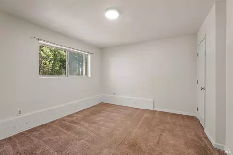 Bedroom - 27214 Bear Dr, Willits, CA 95490 photo 4 of 5
