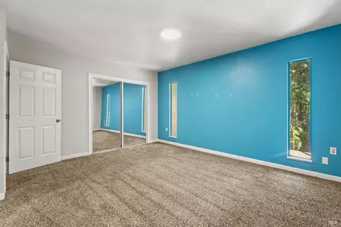 Bedroom - 27214 Bear Dr, Willits, CA 95490 photo 3 of 5