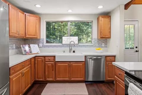 Kitchen - 27214 Bear Dr, Willits, CA 95490 photo 3 of 3