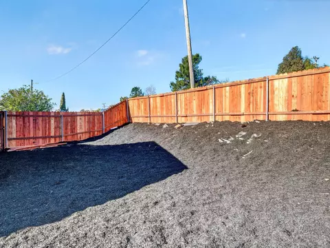 Exterior - 138 Dieninger St, Vallejo, CA 94589 photo 6 of 9