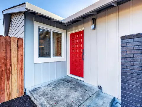 Exterior - 138 Dieninger St, Vallejo, CA 94589 photo 2 of 9