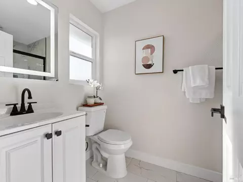 Bath - 138 Dieninger St, Vallejo, CA 94589 photo 1 of 4