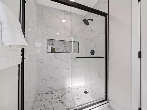 Bath - 138 Dieninger St, Vallejo, CA 94589 photo 2 of 4