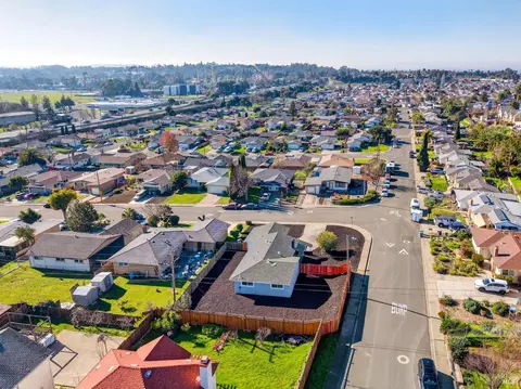 View/Area - 138 Dieninger St, Vallejo, CA 94589 photo 7 of 8