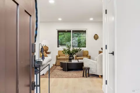 2941 Brookwood Dr, Napa, CA 94558