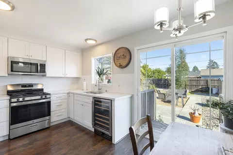 118 Dewitt Ave, Napa, CA 94558