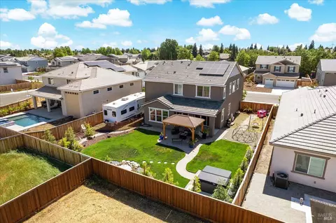 View/Area - 1532 Base Ct, Dixon, CA 95620 photo 3 of 8