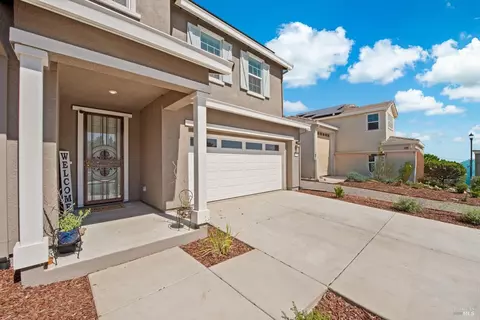 Exterior - 1532 Base Ct, Dixon, CA 95620 photo 8 of 22