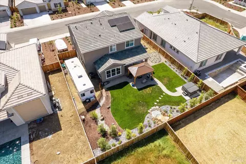 View/Area - 1532 Base Ct, Dixon, CA 95620 photo 5 of 8