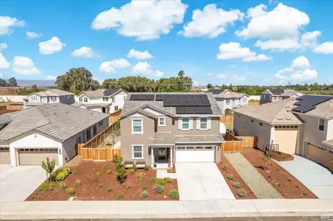 View/Area - 1532 Base Ct, Dixon, CA 95620 photo 2 of 8