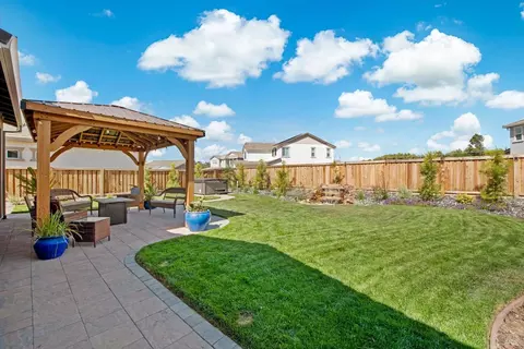 Exterior - 1532 Base Ct, Dixon, CA 95620 photo 15 of 22