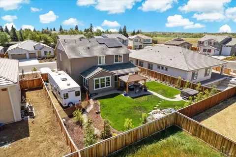 View/Area - 1532 Base Ct, Dixon, CA 95620 photo 6 of 8
