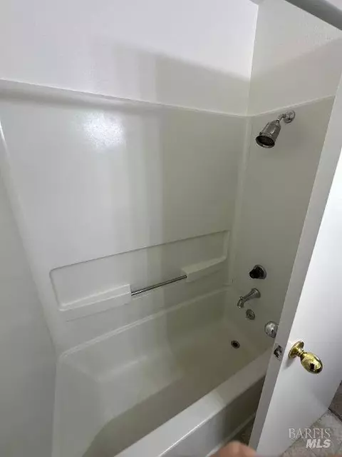 Bath - 237 Lighthouse Dr, Vallejo, CA 94590 photo 4 of 4
