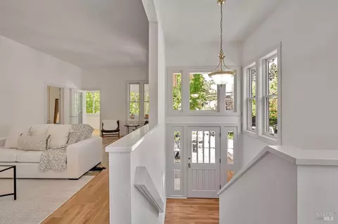 105 Bayview St, San Rafael, CA 94901
