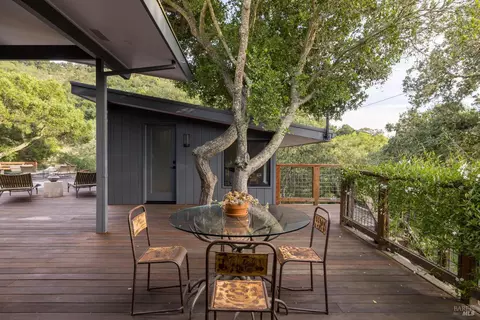 Exterior - 305 Ashlar Dr, Napa, CA 94558 photo 4 of 18