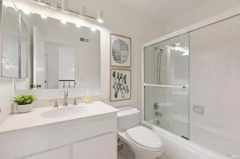 Bath - 49 Flicker Dr, Novato, CA 94949 photo 6 of 6