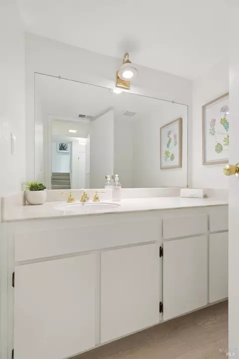 Bath - 49 Flicker Dr, Novato, CA 94949 photo 2 of 6
