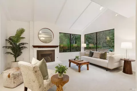 Living - 49 Flicker Dr, Novato, CA 94949 photo 2 of 6