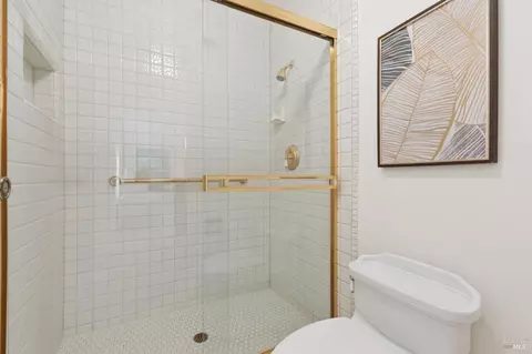 Bath - 49 Flicker Dr, Novato, CA 94949 photo 5 of 6