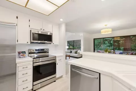 Kitchen - 49 Flicker Dr, Novato, CA 94949 photo 2 of 5