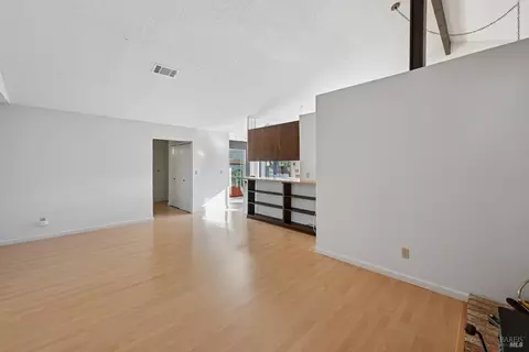 Living - 2848 Howe Ct, Fairfield, CA 94534 photo 8 of 11