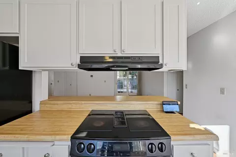 Kitchen - 2848 Howe Ct, Fairfield, CA 94534 photo 4 of 4