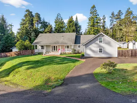 18970 Quail Ct, Fort Bragg, CA 95437