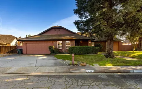 930 Monique Way, Dixon, CA 95620