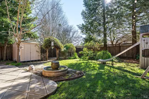 1348 Birdie Dr, Windsor, CA 95492 photo 52