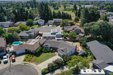 View/Area - 751 Hillcrest Ct, Fairfield, CA 94533 photo 9 of 9