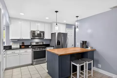 Kitchen - 1125 Merrill Ct, Dixon, CA 95620 photo 1 of 8