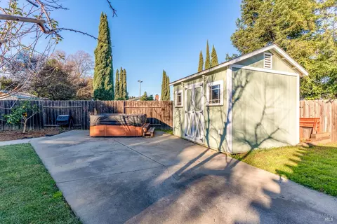 Exterior - 1125 Merrill Ct, Dixon, CA 95620 photo 18 of 24