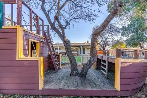 Exterior - 1125 Merrill Ct, Dixon, CA 95620 photo 22 of 24
