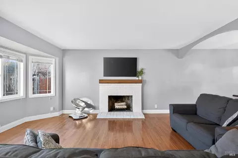 Living - 1125 Merrill Ct, Dixon, CA 95620 photo 1 of 1