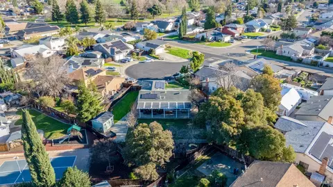 View/Area - 1125 Merrill Ct, Dixon, CA 95620 photo 4 of 9